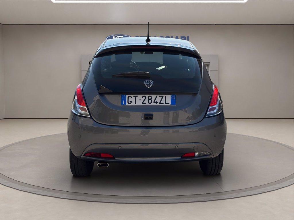 LANCIA Ypsilon 1.0 firefly hybrid Platino s&s 70cv del 2024