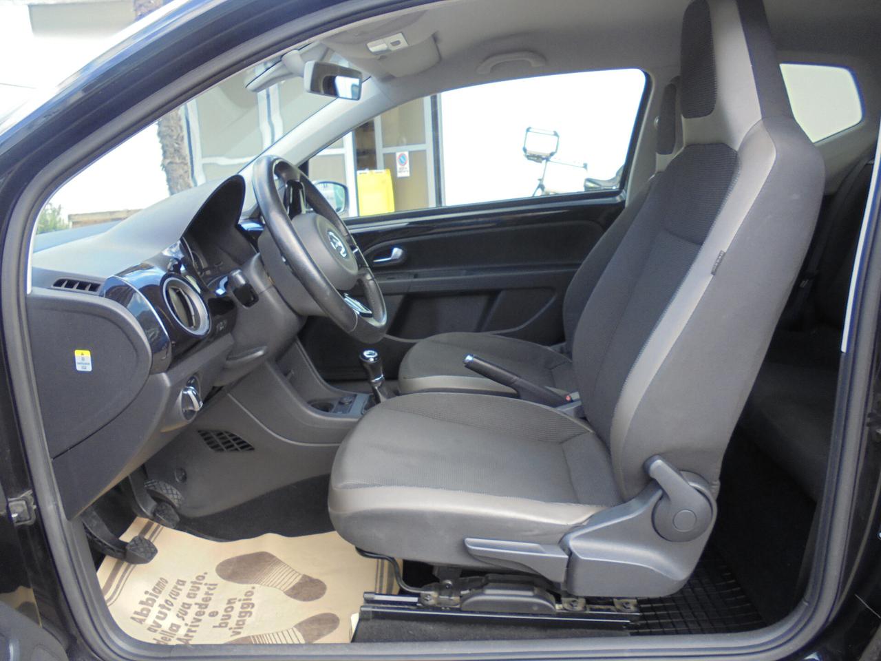 Volkswagen up! 1.0 75 CV 3p. high