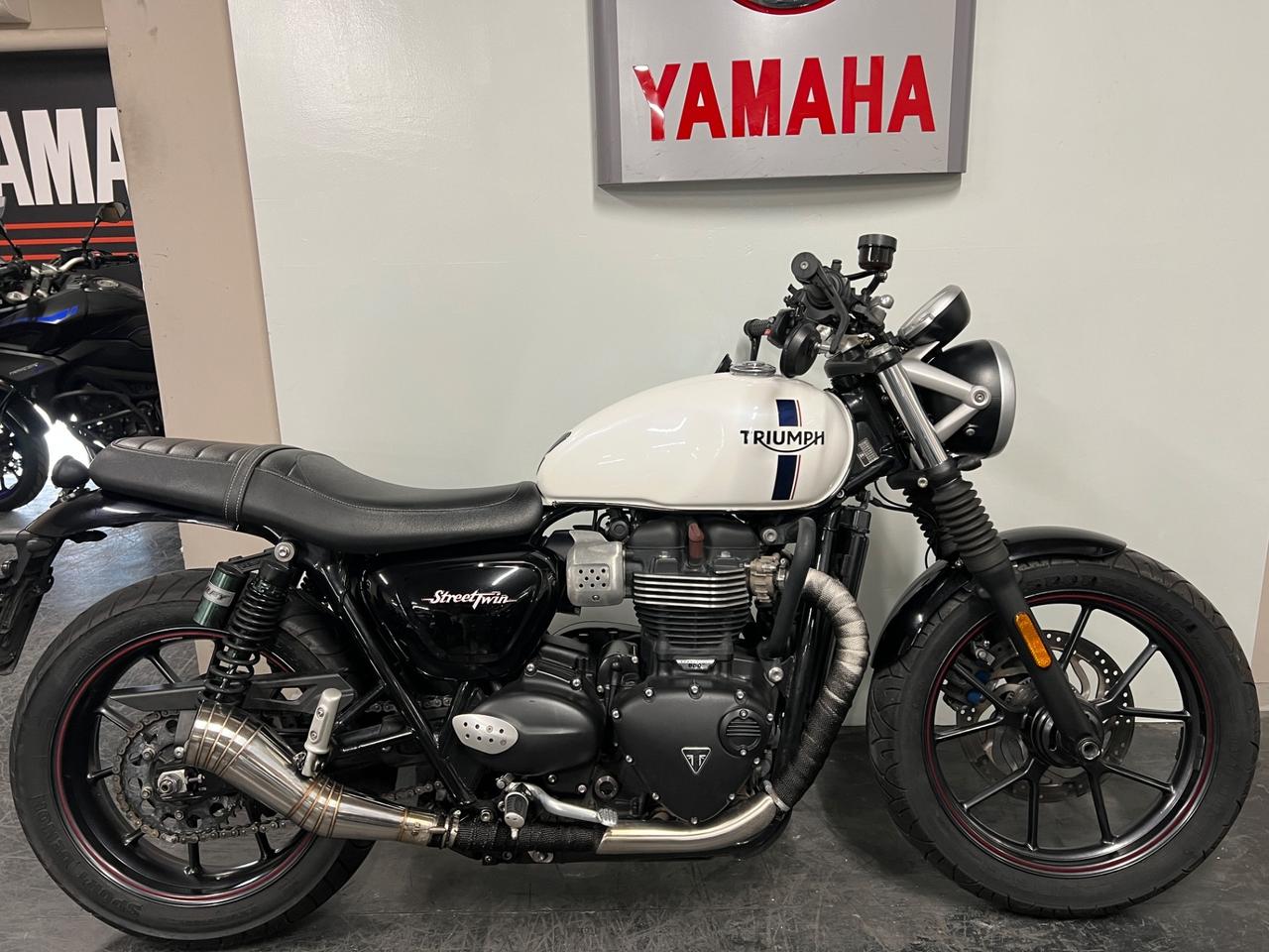 Triumph Street Twin