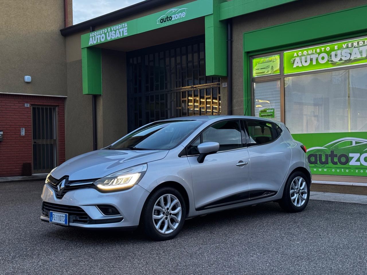 Renault Clio dCi 75 CV 5 porte Energy Intens NEOPATENTATI