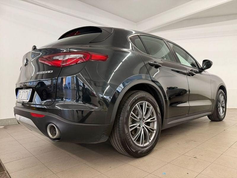 Alfa Romeo Stelvio 2.2 Turbodiesel 190 CV AT8 Q4 Super