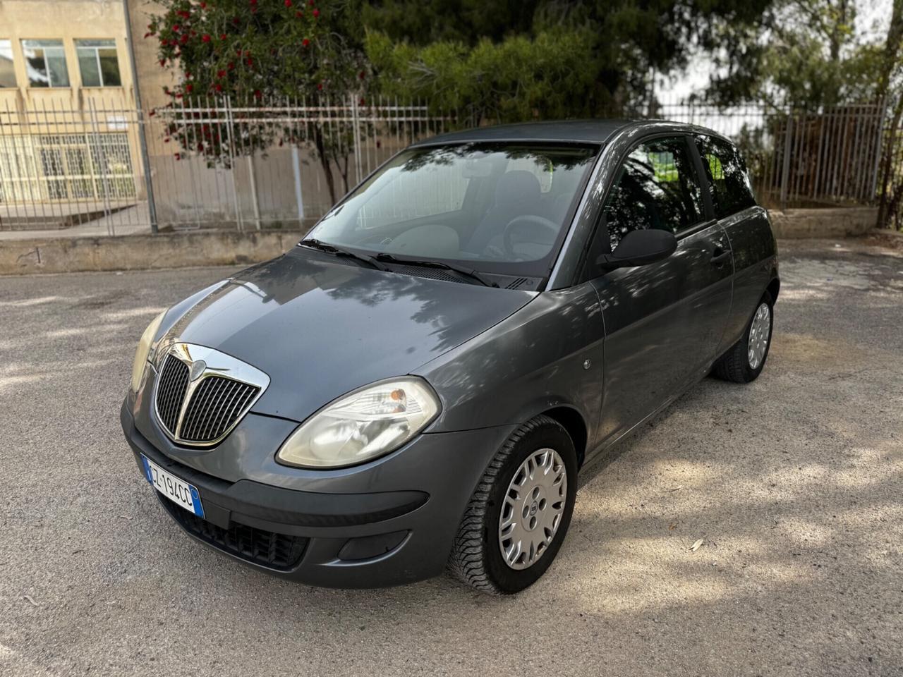 Lancia Ypsilon 1.2 Argento