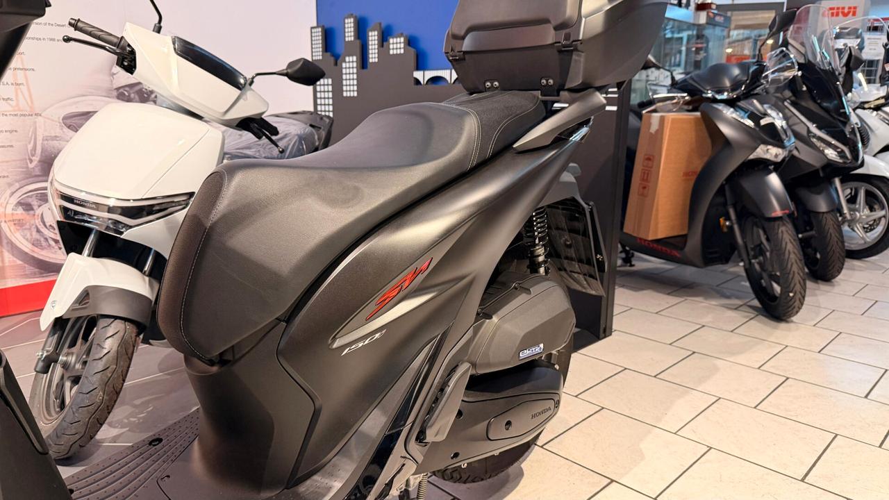 Honda SH 150 SPORT
