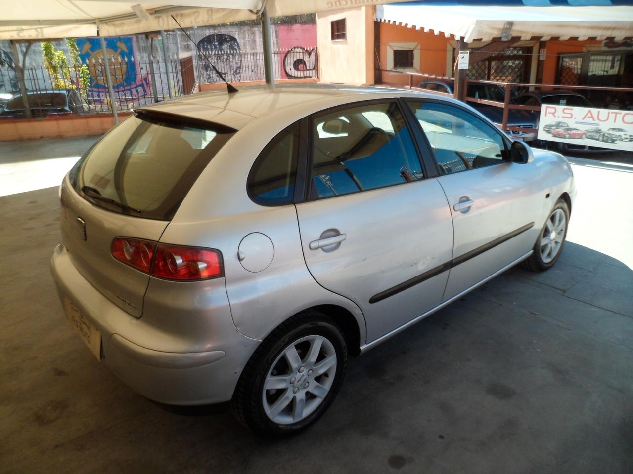 SEAT Ibiza 1.4 benzina 5 porte full optional 04