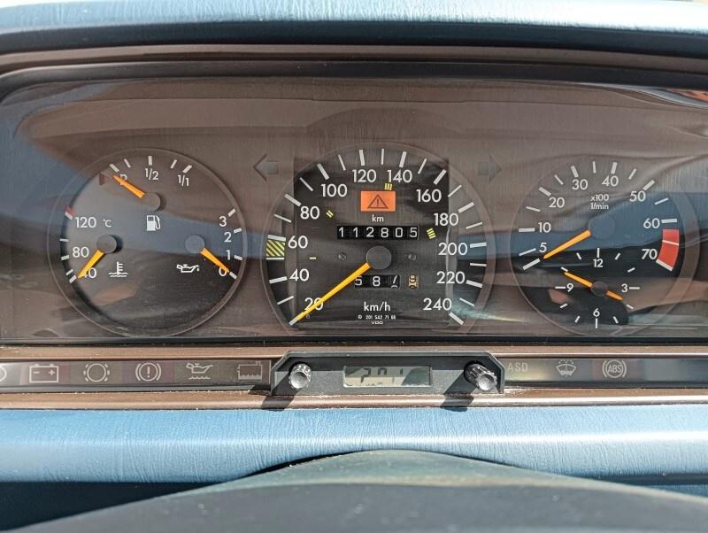 MERCEDES 190 2.6 E cat