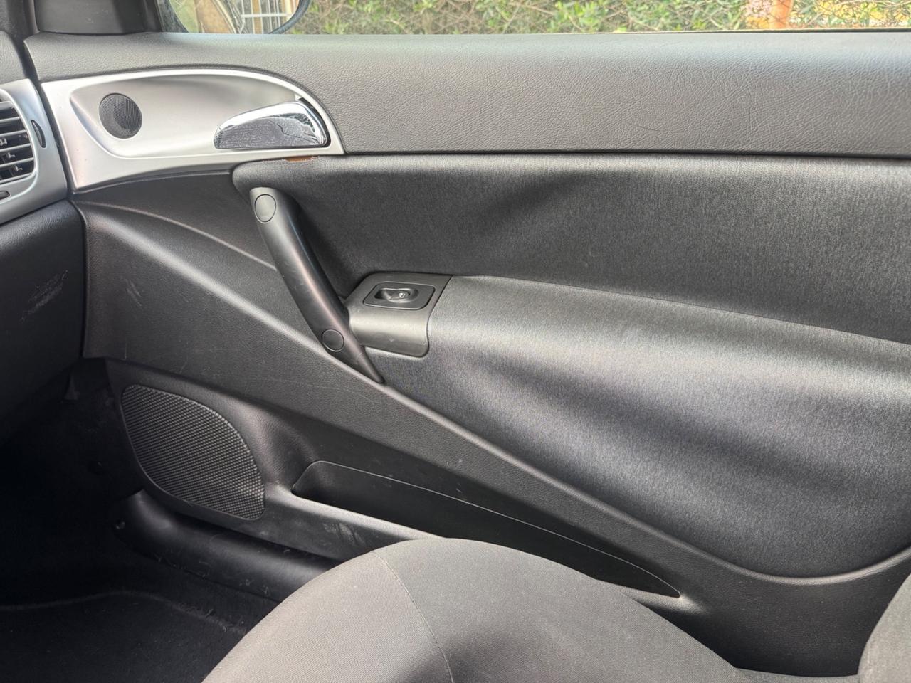 Lancia Ypsilon 1.2 69 CV Diva