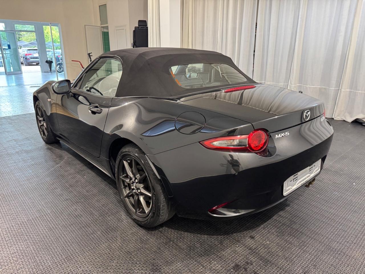 Mazda MX-5 1.5L Skyactiv-G Exceed