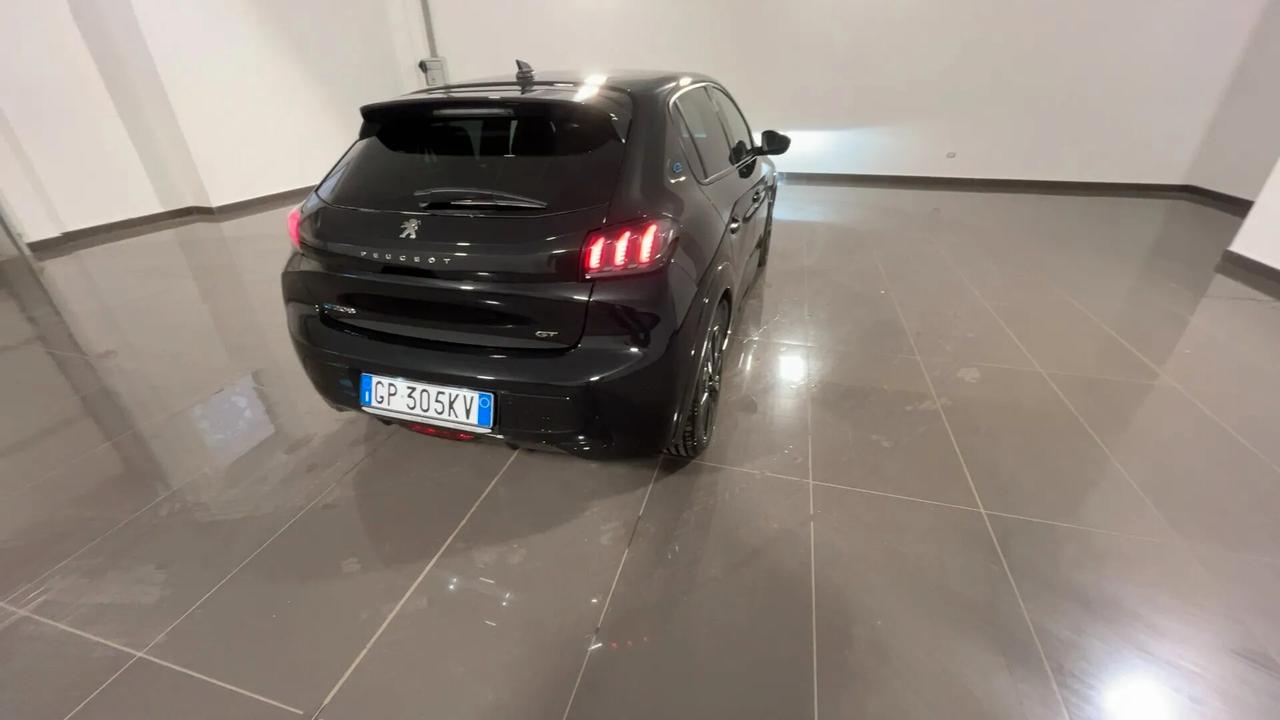 Peugeot 208 motore elettrico 136 CV 5 porte GT