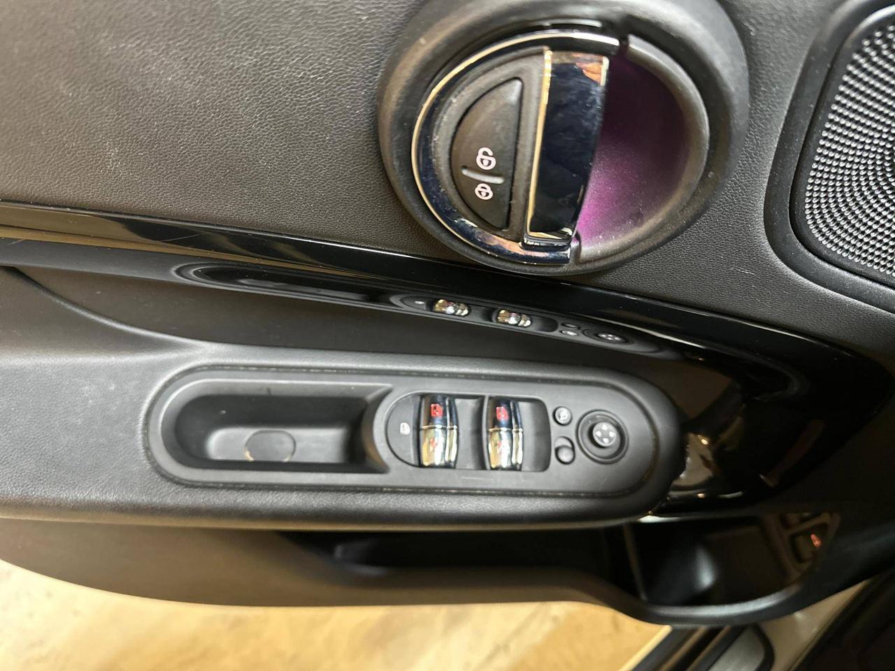 MINI Countryman Cooper SE ALL4 Hype