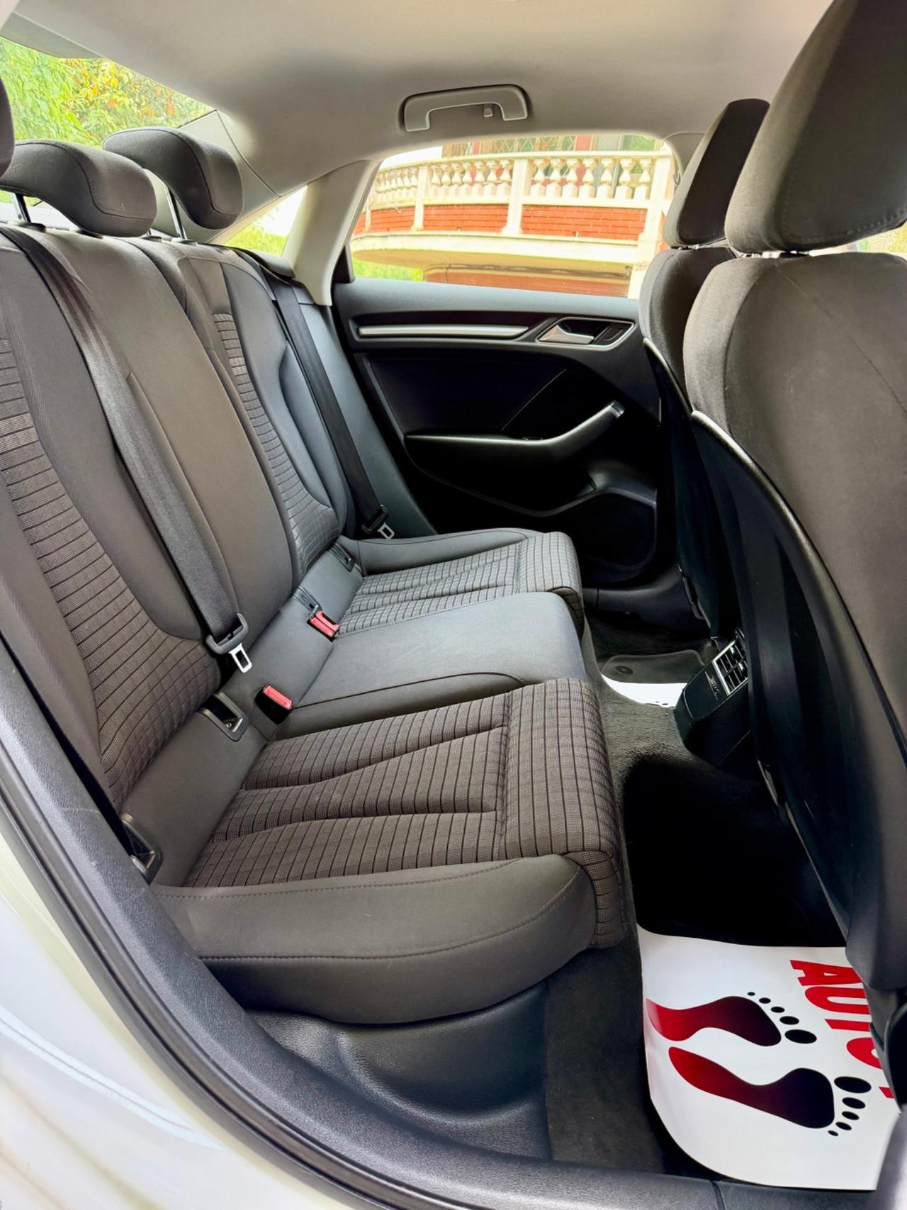 Audi A3 Sedan 2015 1.6 TDI OK NEOPATENTATI ! ! !