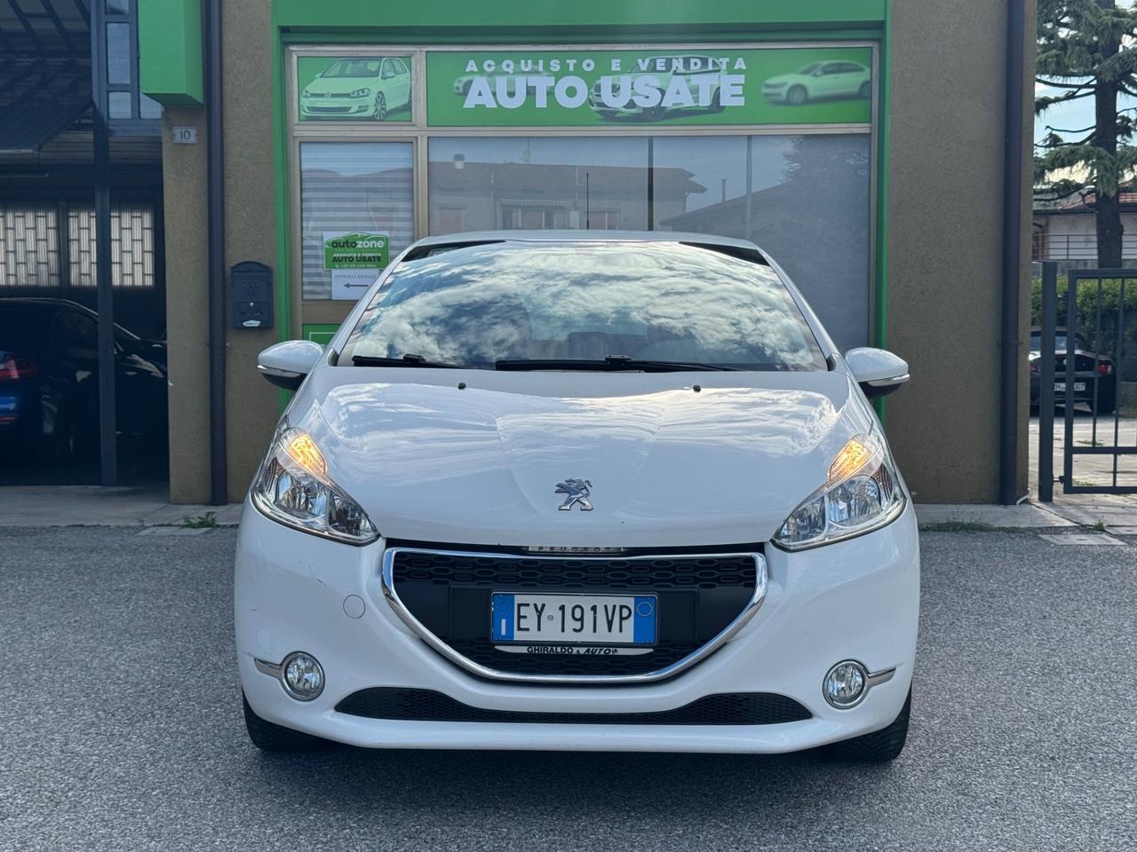 Peugeot 208 1.4 HDi 68 CV 5 porte Allure 2015