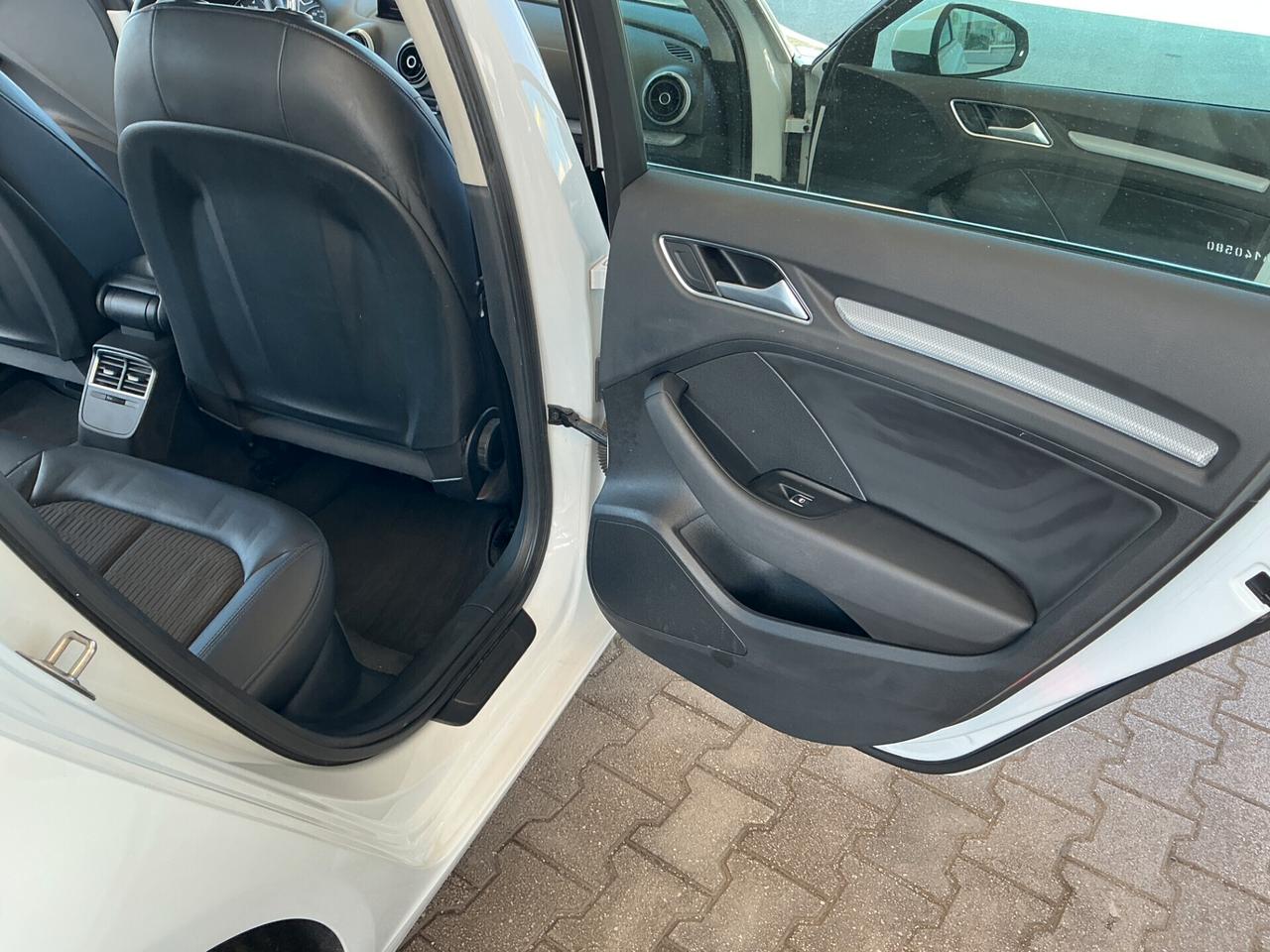 Audi A3 1.6 TDI clean diesel Ambiente