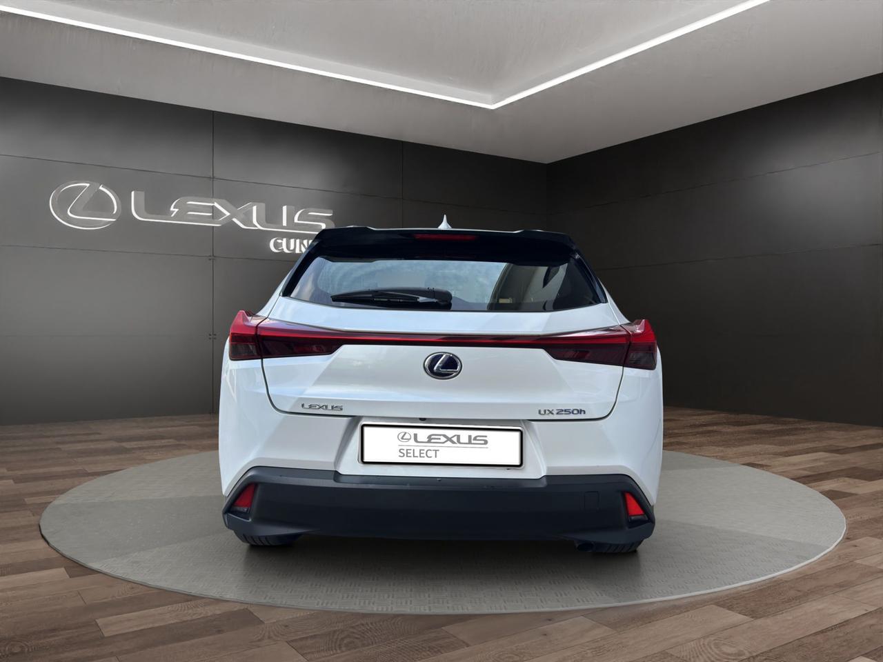 Lexus UX 250h 2.0 Executive 2wd cvt my20