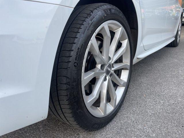 AUDI A4 Avant 2.0 TDI 150 CV S tronic S line edition