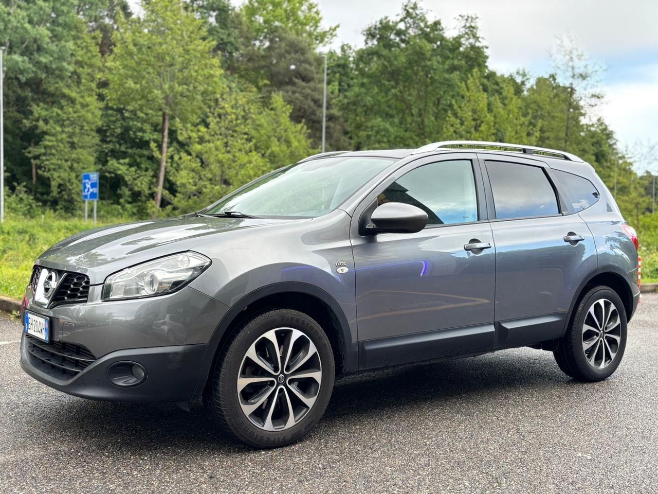 Nissan Qashqai Qashqai+2 2.0 dCi DPF Tekna 4x4 * 7 POSTI