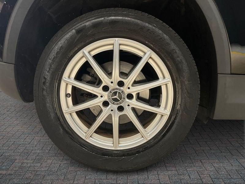 Mercedes-Benz GLA 200 d Business auto