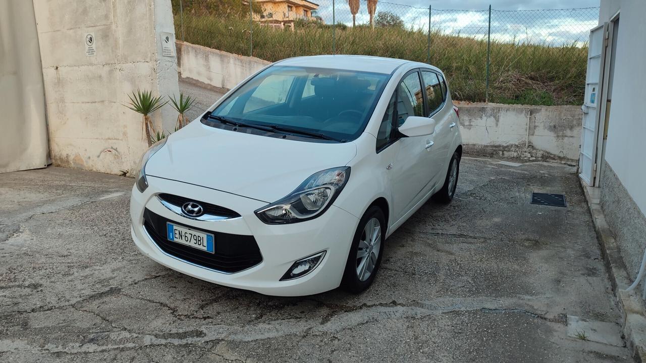 Hyundai iX20 1.4 90 CV APP MODE