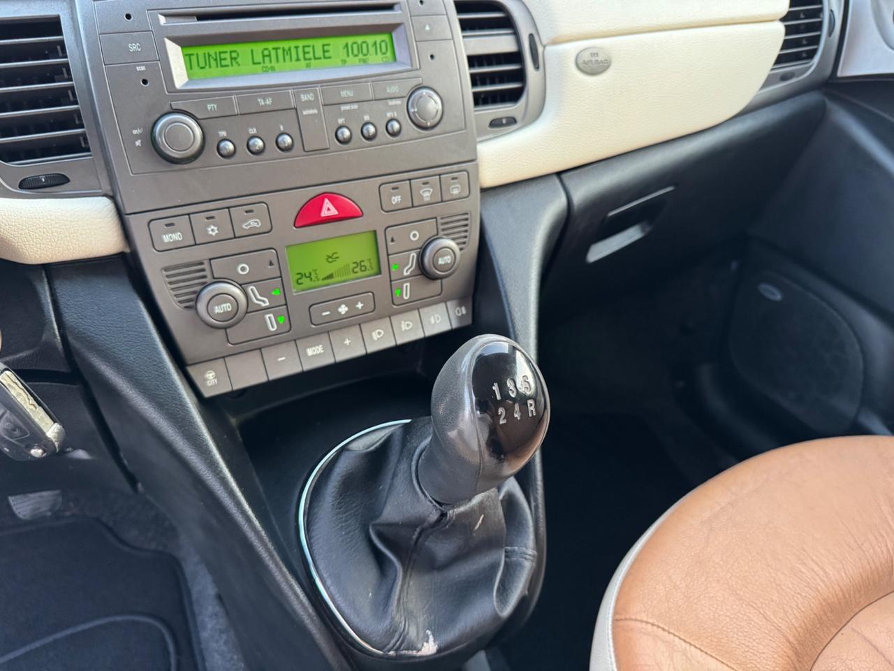 Lancia Ypsilon 1.3 Multijet 16V Platino
