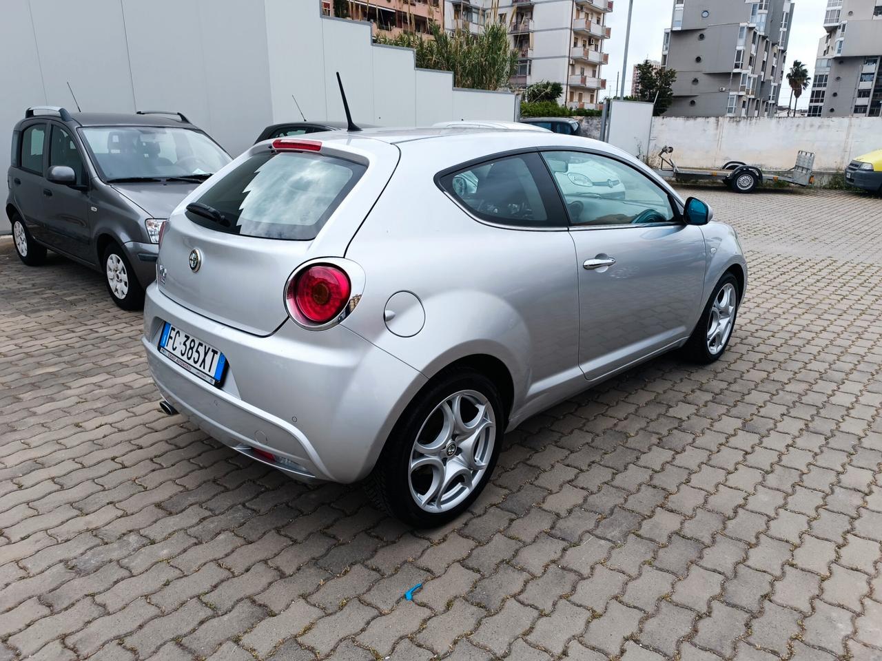 Alfa Romeo MiTo 1.4 T 120 CV GPL Distinctive