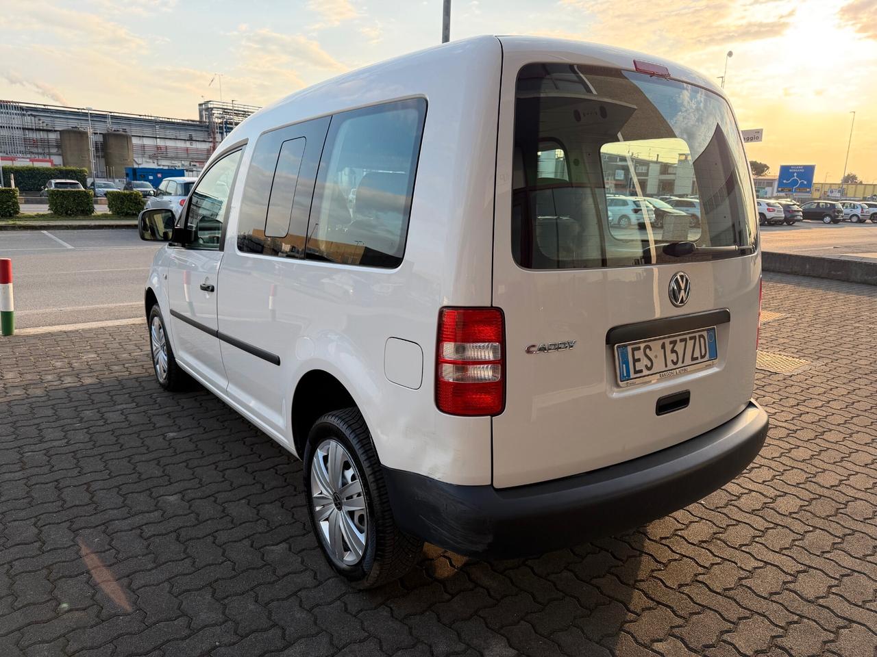 Volkswagen Caddy 2.0 TDI 140 CV 4Motion DSG 5p. AUTOVETTURA 5 POSTI