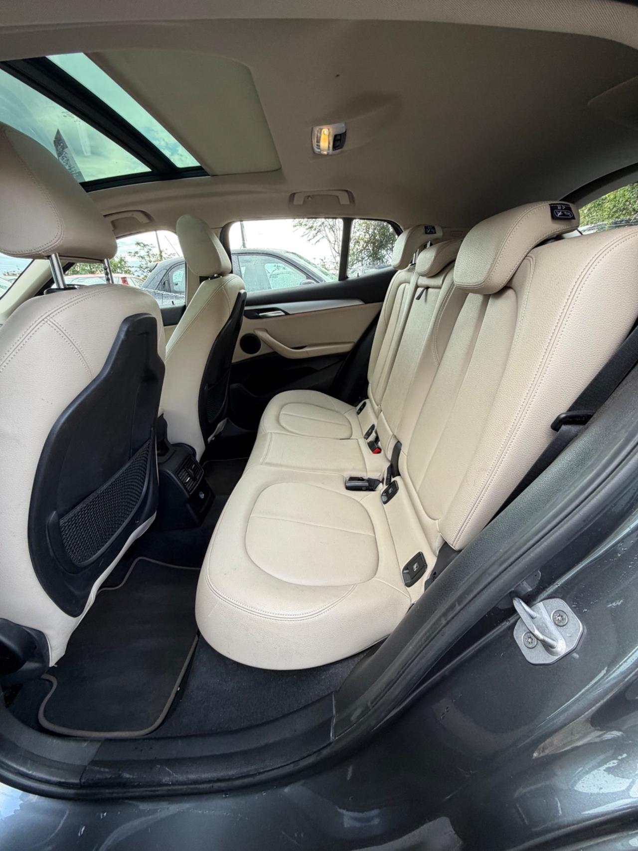 Bmw X2 sDrive18d Business Tetto Cambio Manuale Pelle Pack luci