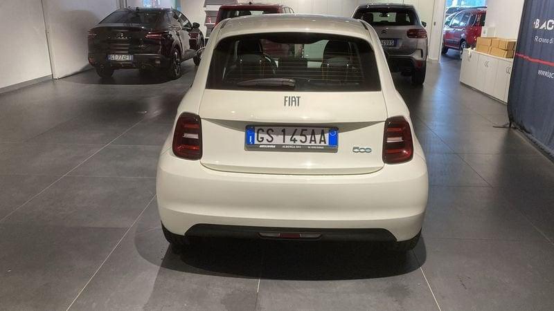 FIAT 500 500e Berlina 42 kWh
