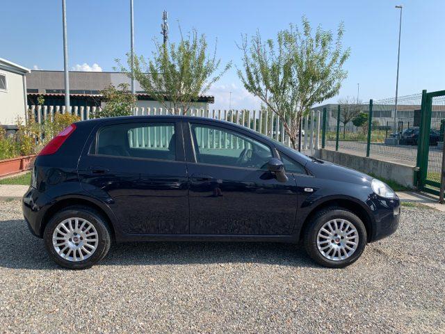 FIAT Punto 1.4 8V 5 porte Natural Power Street