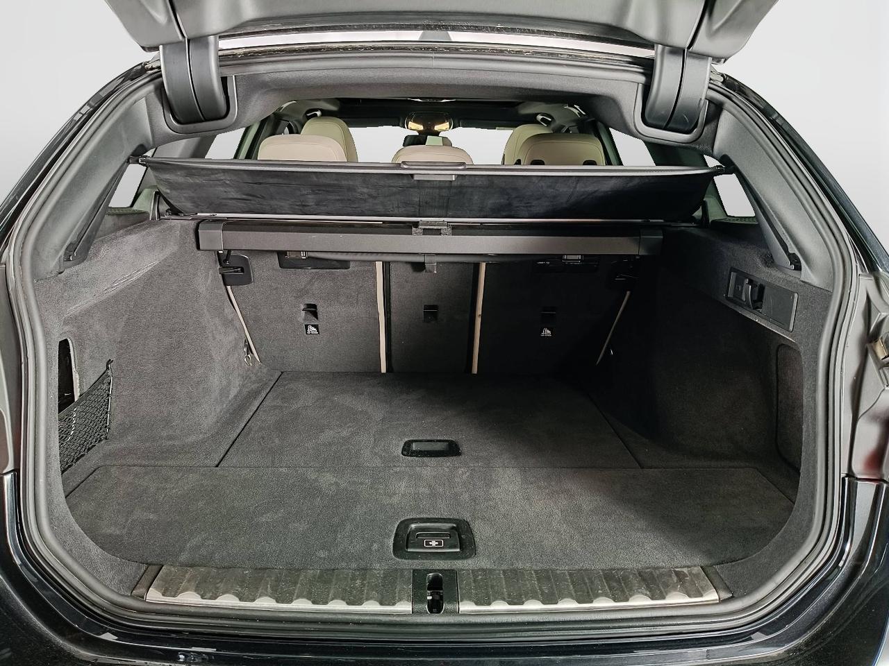 BMW Serie 3 G21 2022 Touring - 320d Touring mhev 48V MSport auto