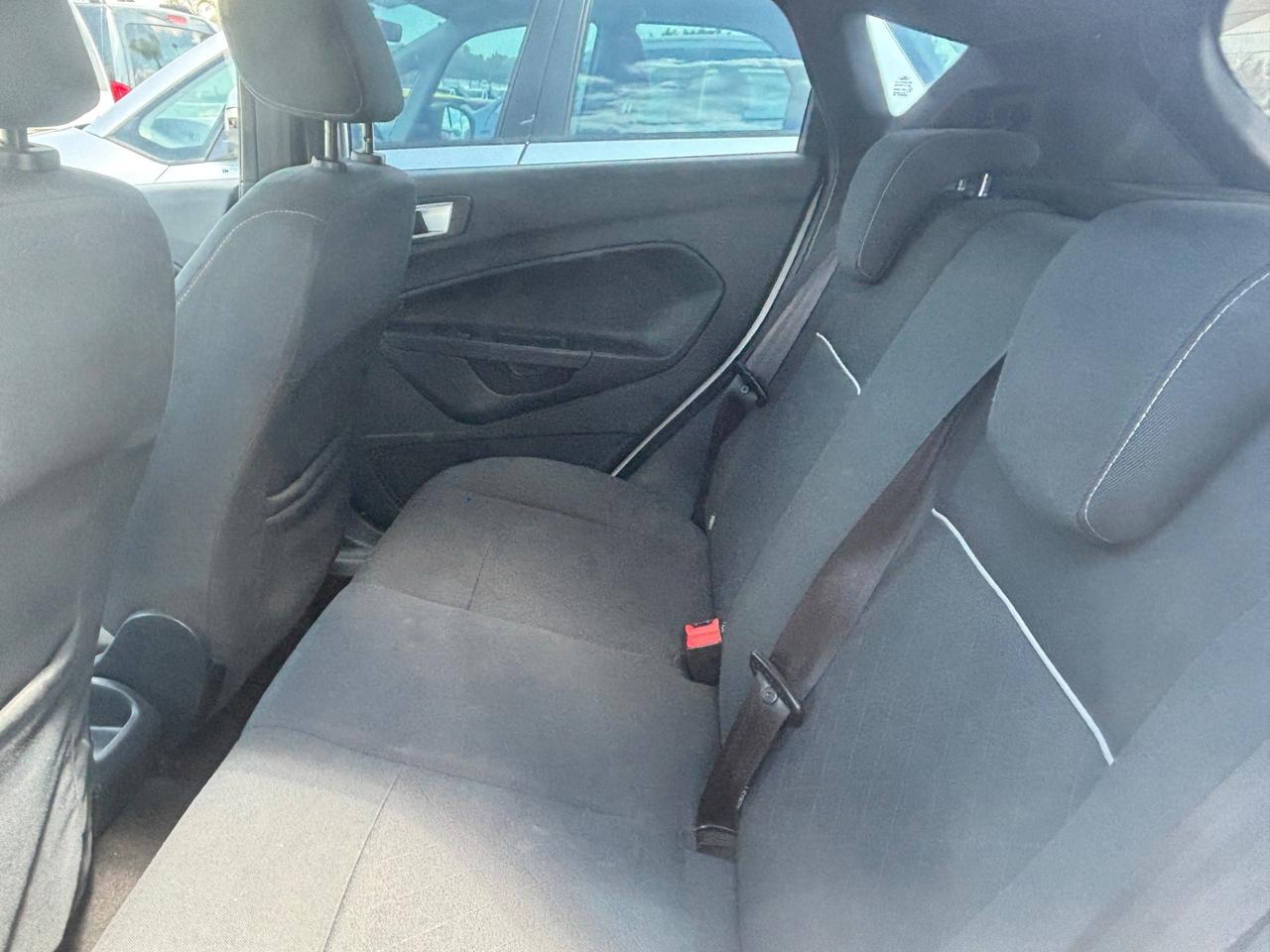 Ford Fiesta Ikon 1.4 TDCi 70CV 5 porte