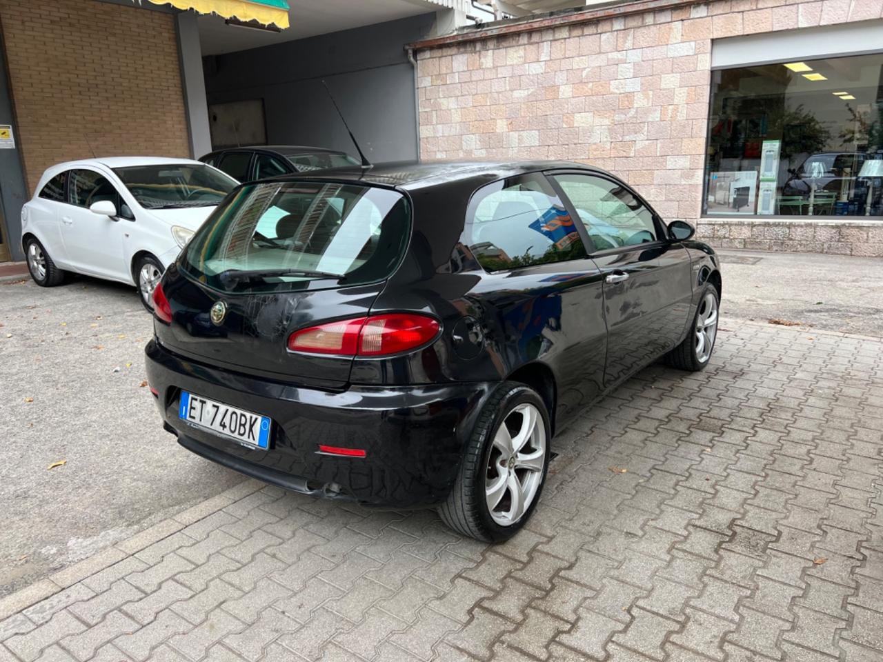 Alfa Romeo 147 1.9 JTD 3 porte Exclusive