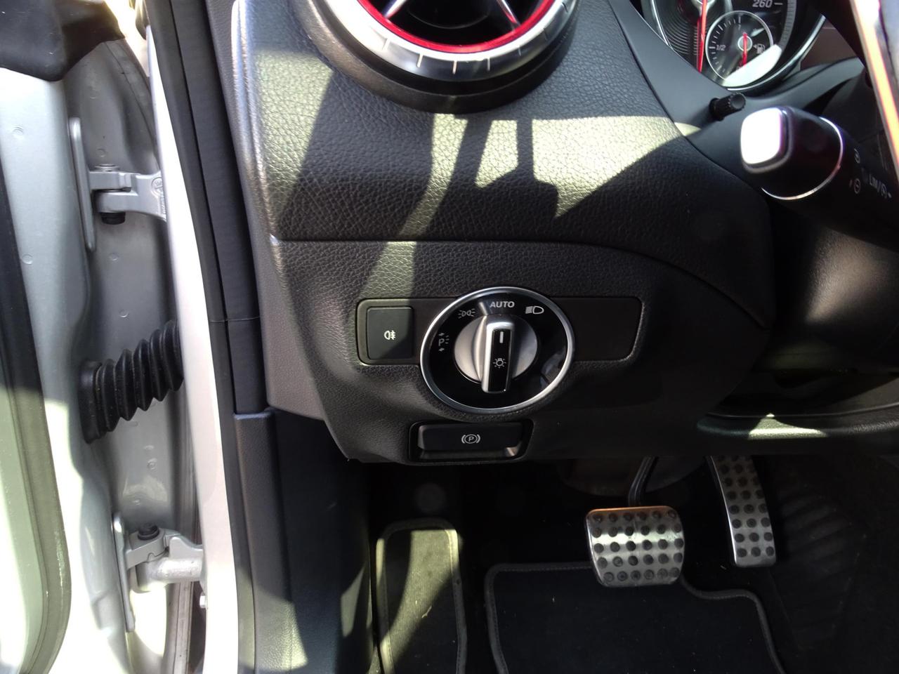 Mercedes-Benz CLA 200 Premium 156 CV CAMBIO AUTOMATICO