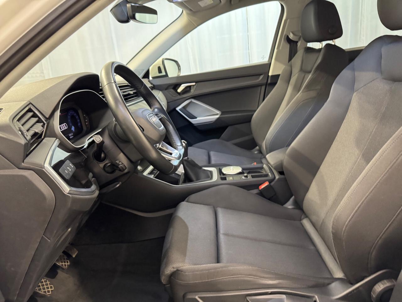 Audi Q3 35 TDI Business Advanced