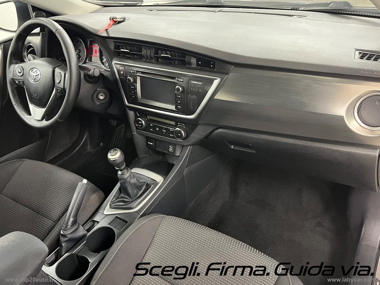TOYOTA Auris STATION VAGON 5 PORTE 1.4D Active CONSUMI MOLTO BASSI