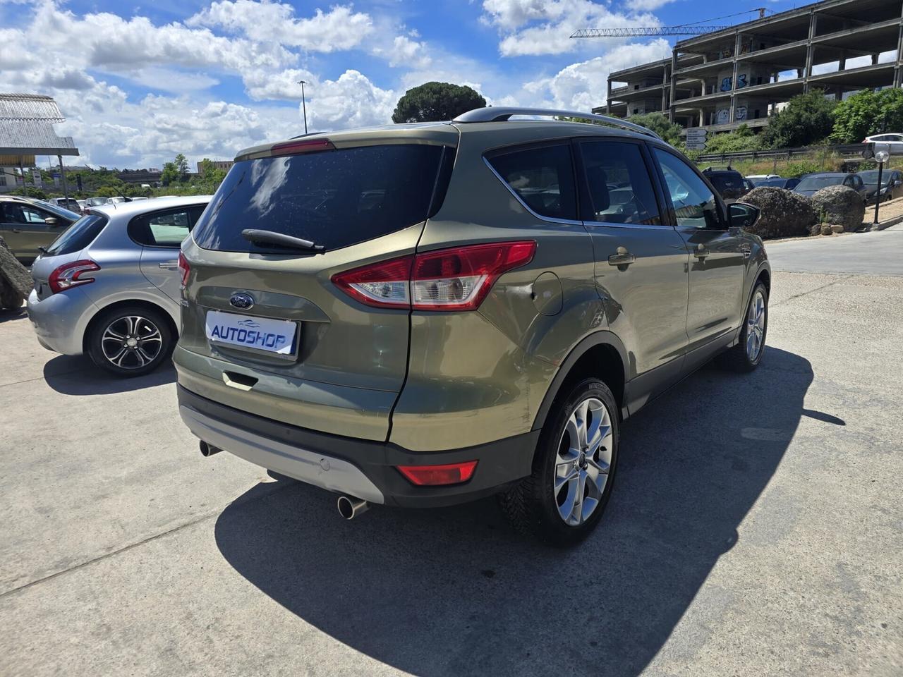Ford Kuga 2.0 TDCI 140 CV 4WD Titanium