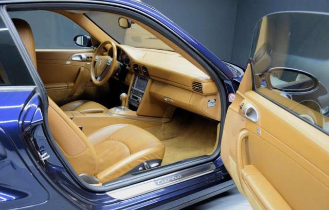 PORSCHE 911 Turbo Coupé