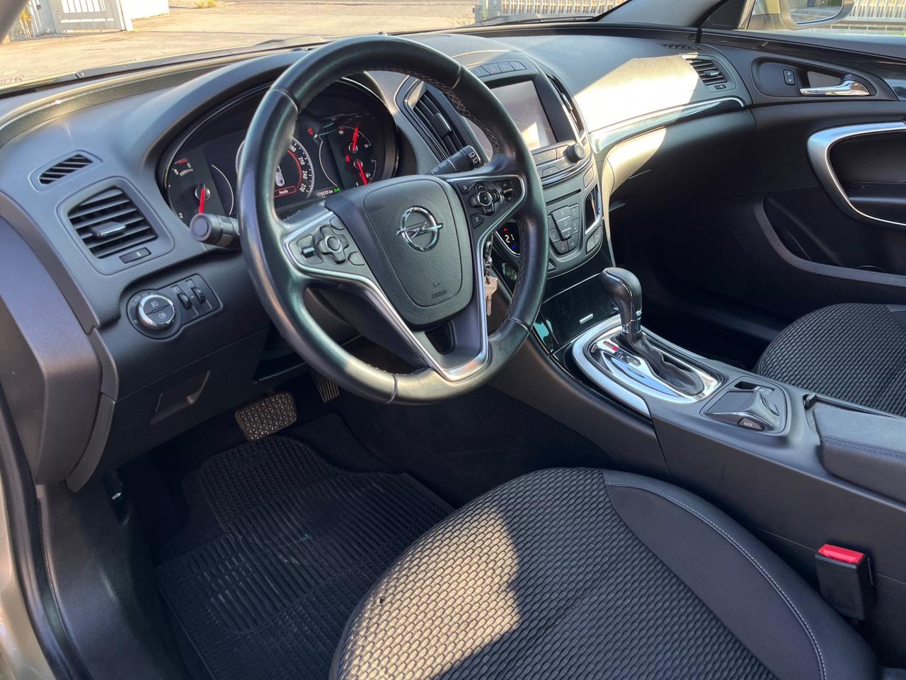 Opel Insignia SPORTS TOURER 4X4
