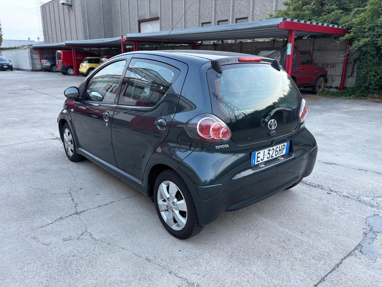 Toyota Aygo 1.0 12V VVT-i 5 porte Now Connect
