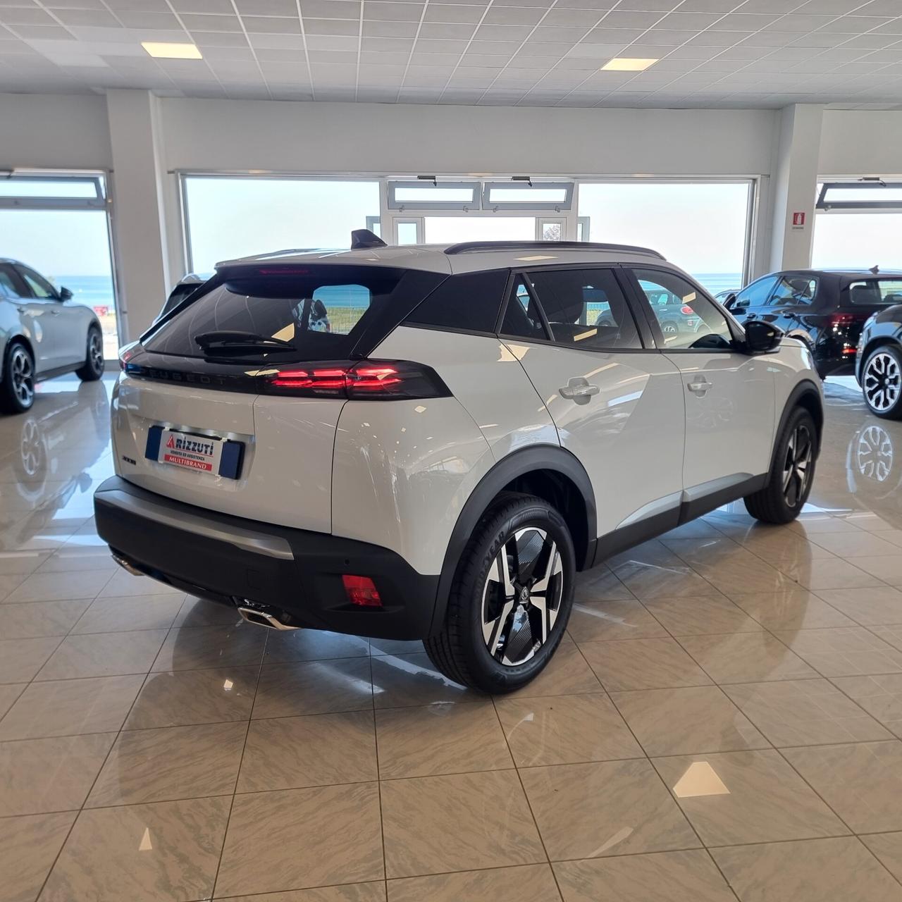 PEUGEOT 2008 ALLURE 1.2 Bz 130cv cambio automatico EAT8 Euro 6E