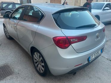 Alfa Romeo Giulietta 1.4 Turbo MultiAir Distinctive GPL