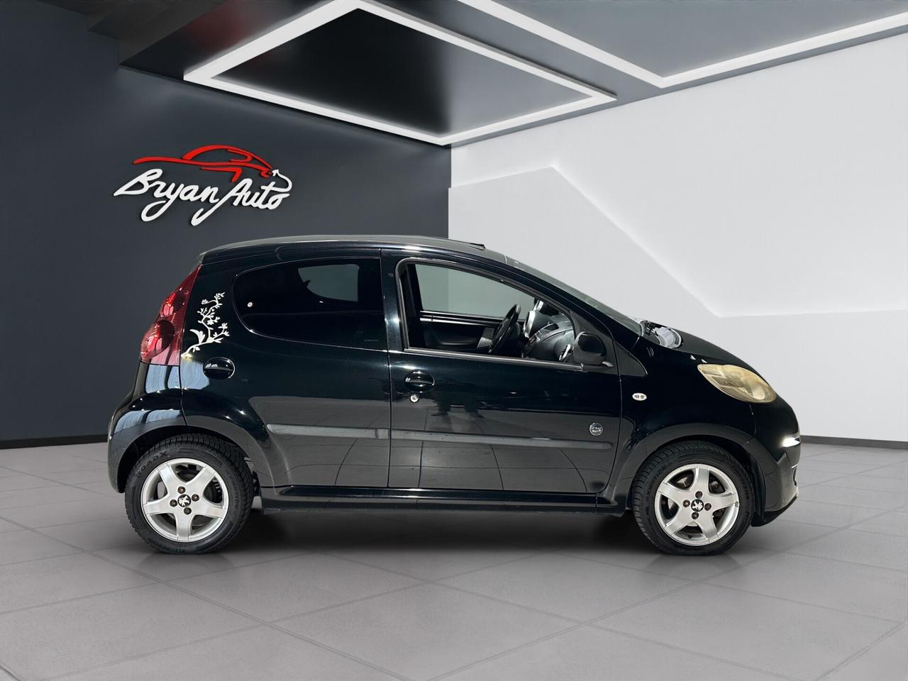 Peugeot 107 1.0 68CV 5p. Urban Move