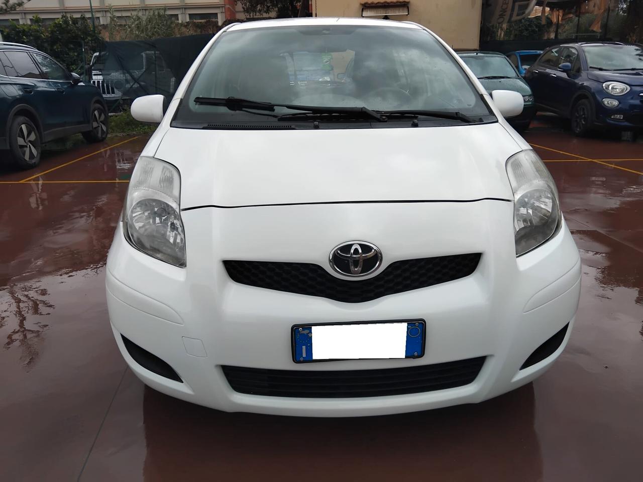 TOYOTA YARIS 1.0 SOL CON BLOK SWAFT INSERITO