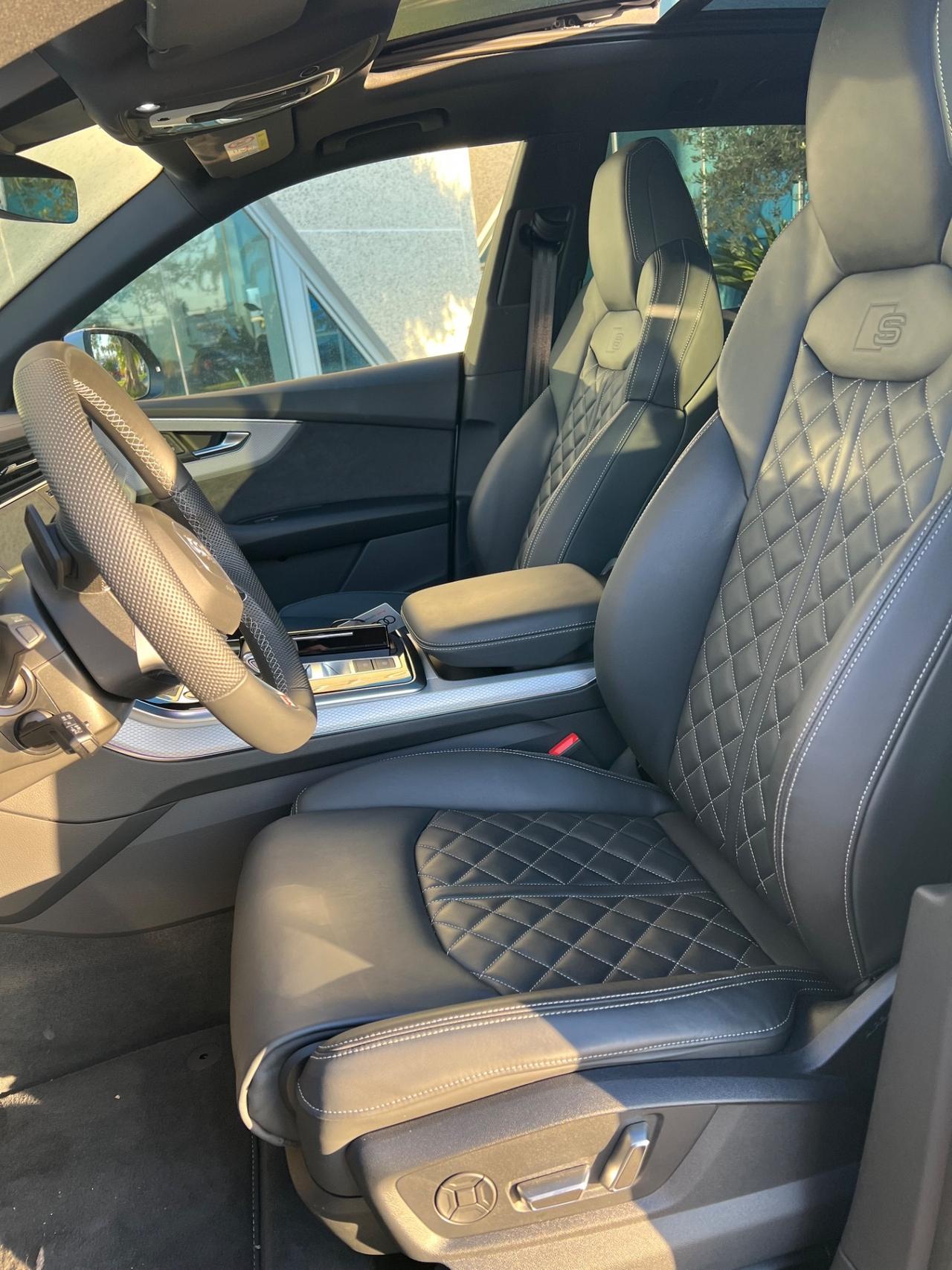 Audi Q8 50 3.0 tdi mhev S line edition possibilità noleggio no scoring