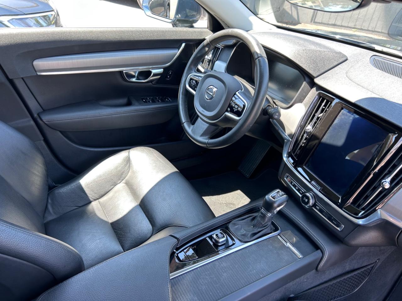 Volvo V90 D4 Geartronic Momentum