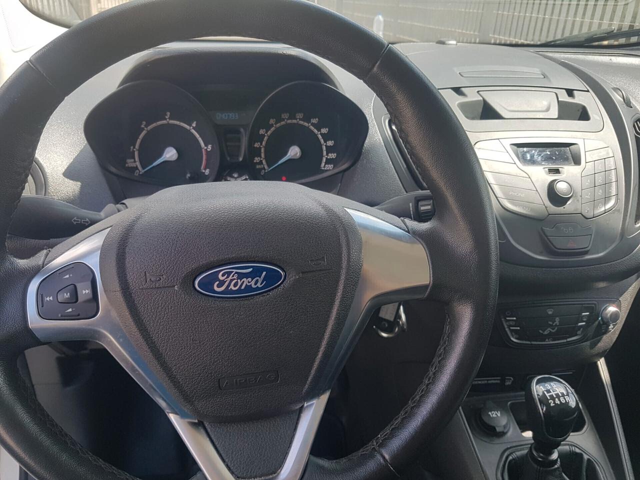 Ford Transit Courier 1.5 TDCi