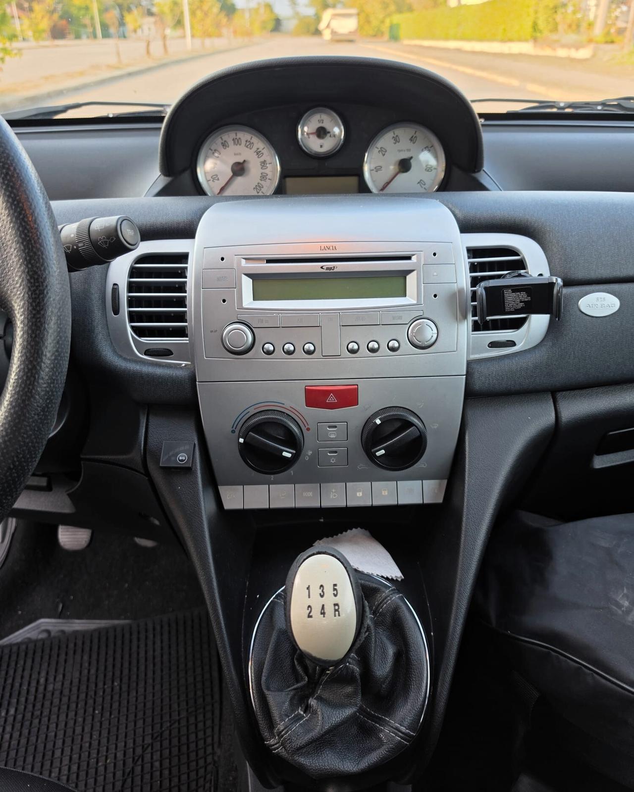 Lancia Ypsilon 1.2 gpl