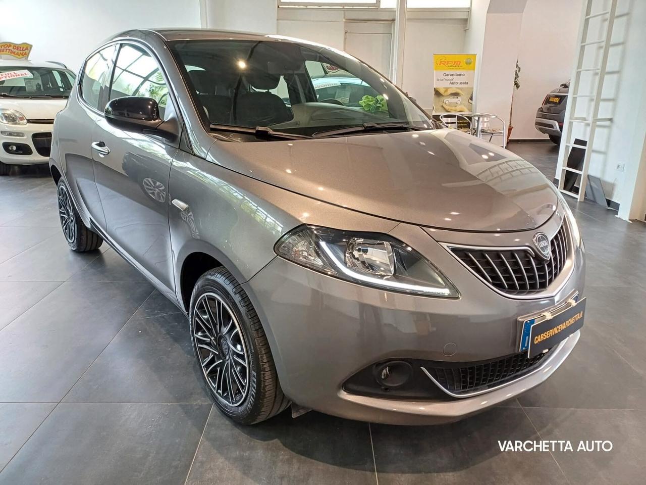 Lancia Ypsilon 1.0 FireFly 5 porte S&S Hybrid Gold Plus