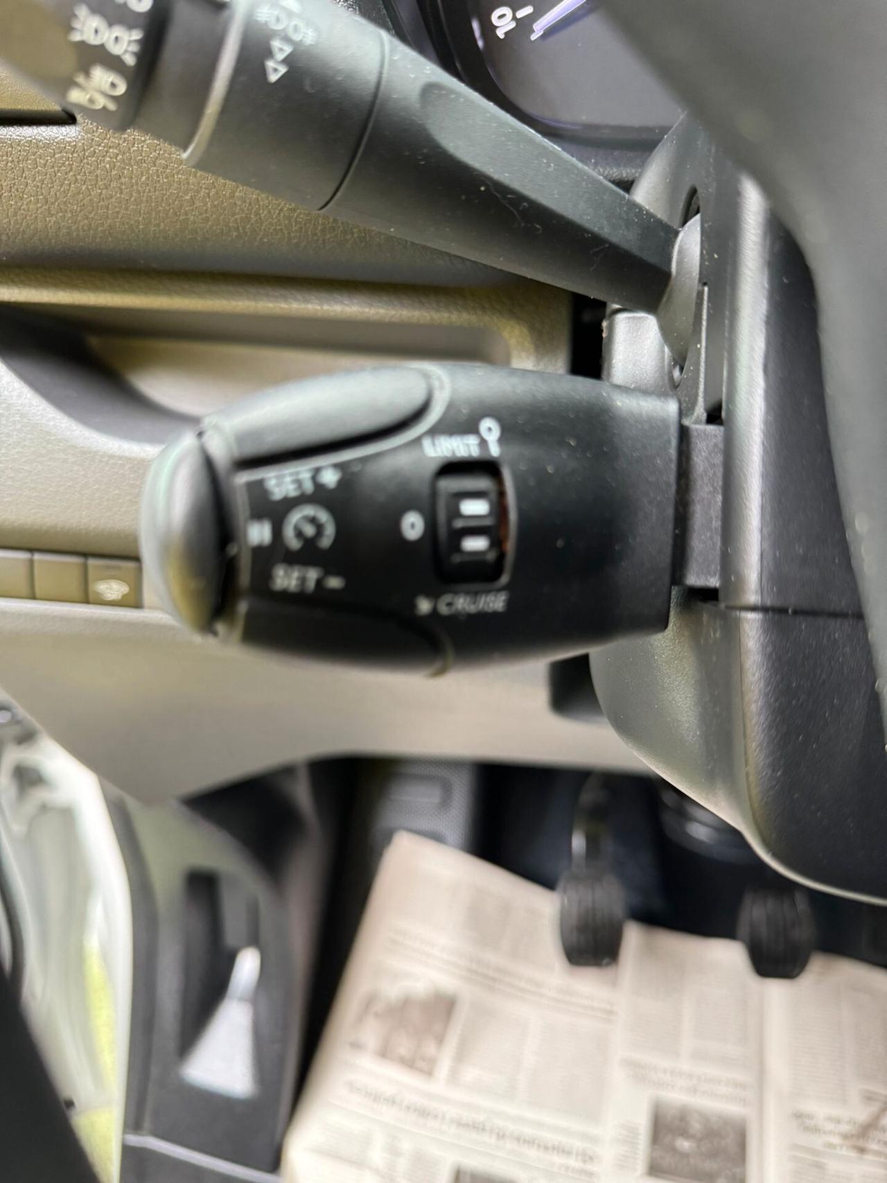 Peugeot Expert BlueHDi 100 S&S PL-TN Furgone Premium Standard | CON ATTREZZATURA