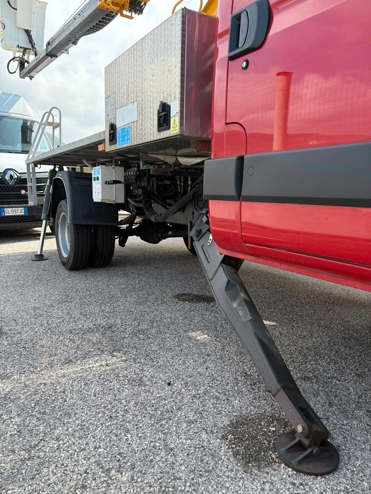 Iveco Daily 35C10 12300km telescopico