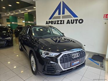 AUDI Q3 35 TDI S tronic BUSINESS