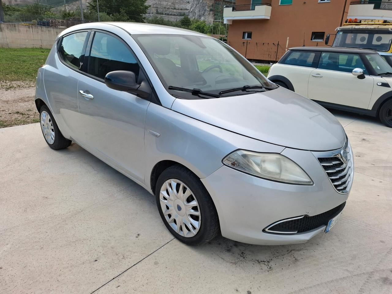 LANCIA YPSILON 1.3 MJT 95 CV GOLD
